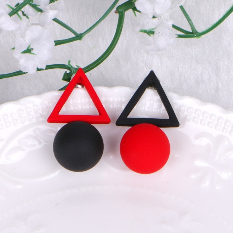 Long Acrylic Black White Triangle Studs Earrings