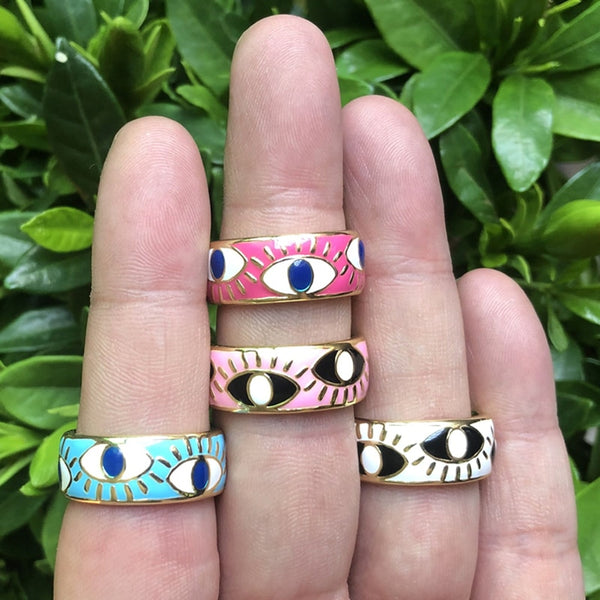 Graba bonitos y encantadores anillos de mal de ojo turco