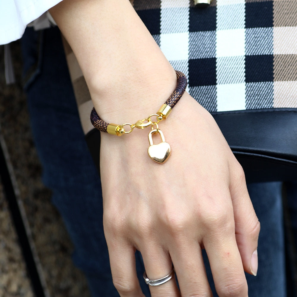 Black White Color Snake Leather Metal Chain Pendant Bracelets