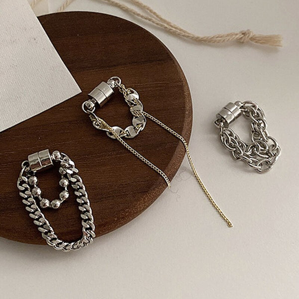 Pendientes de clip con borlas y cadena de eslabones de color plateado