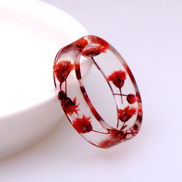 Anillos de epoxi con flores secas DIY