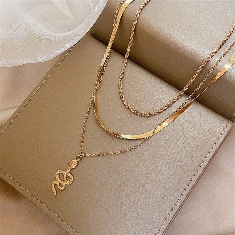 Trendy Multilayer Heart Snake Pendant Necklace