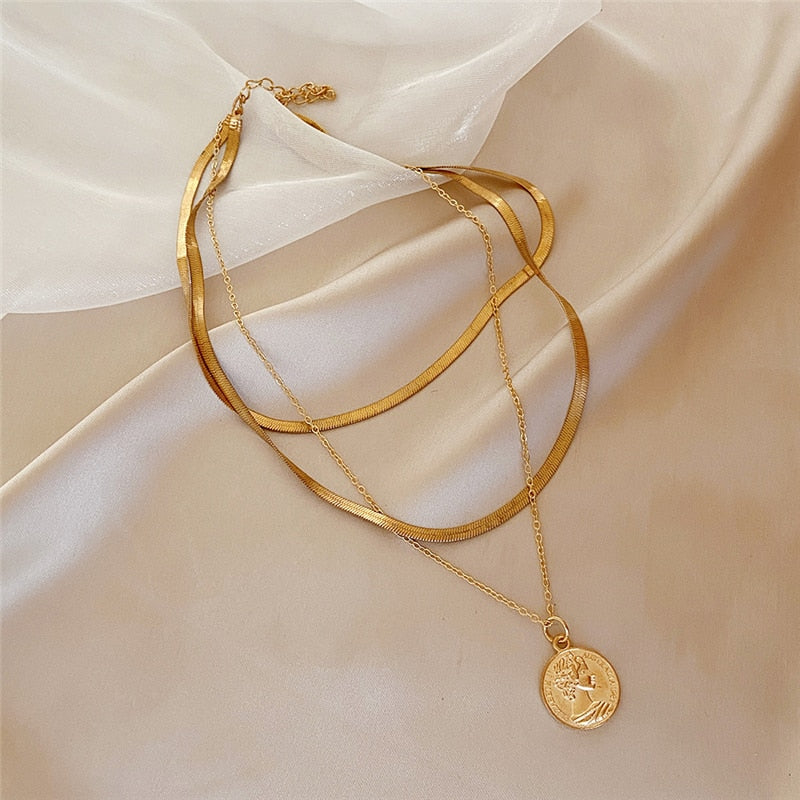 Trendy Multilayer Heart Snake Pendant Necklace