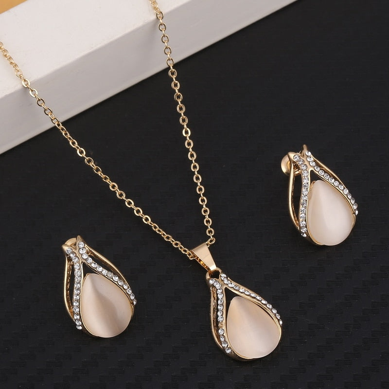 Cubic Zirconia Water Drop Necklace Pendant Earrings Set