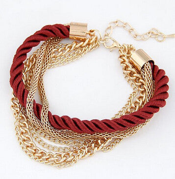 Pulsera de moda con múltiples capas y cadena de oro exagerada