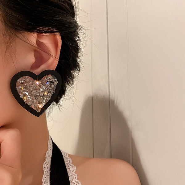 Pendientes vintage de hipérbole con forma de corazón de cristal irregular negro