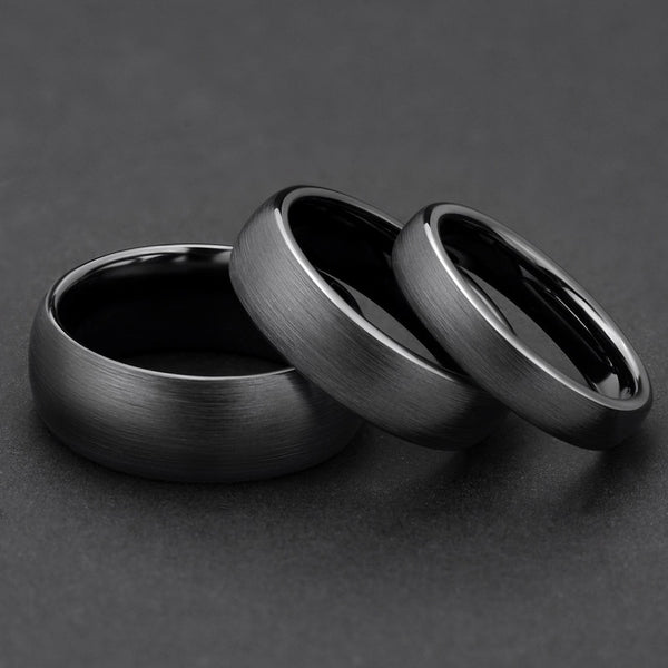 Anillo de cerámica negra cepillada