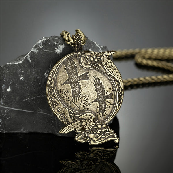 Collares vikingos del cuervo de Odín 