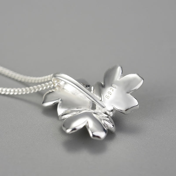 Unusual Elegant Forget-me-not Flower Pendants and necklaces for Women