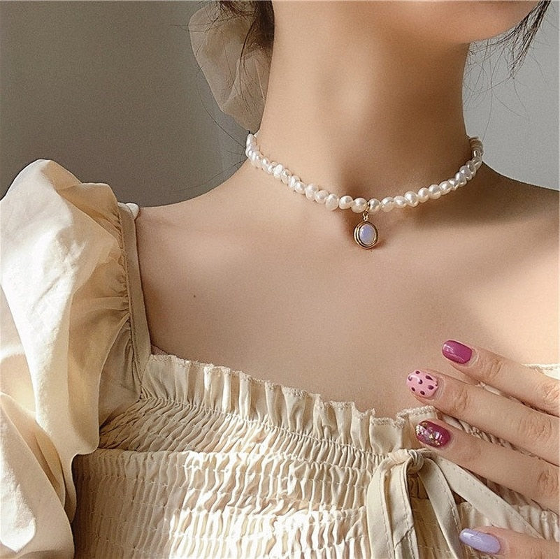 Elegant Natural Freshwater Pearl Necklace