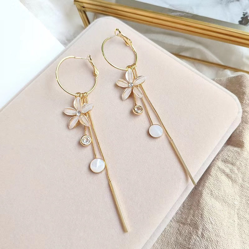 South Korea spring and summer new five-leaf flower tassel long earring