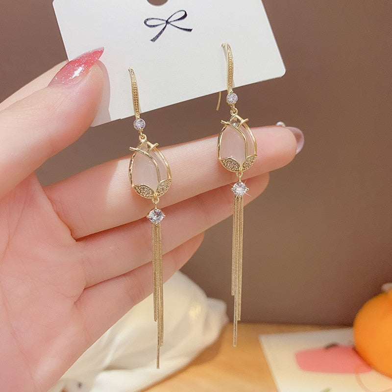 South Korea spring and summer new five-leaf flower tassel long earring