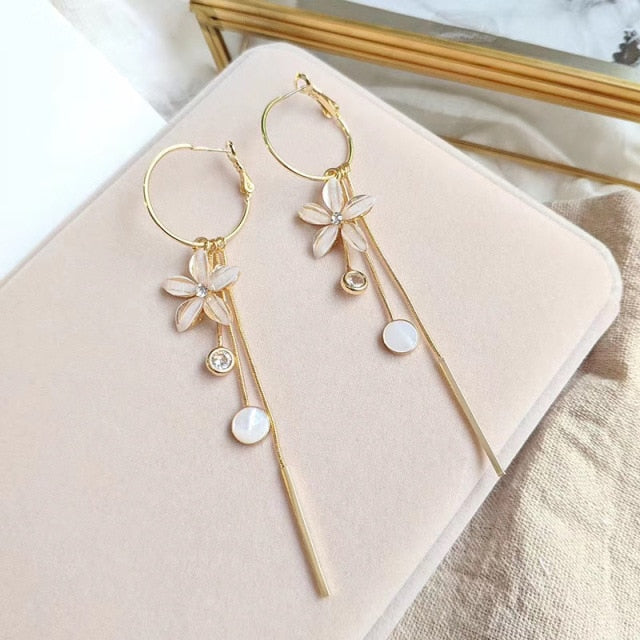 South Korea spring and summer new five-leaf flower tassel long earring