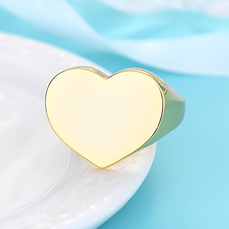 Fashion Gold Plated Wide Face Heart-Shaped Thick Ring