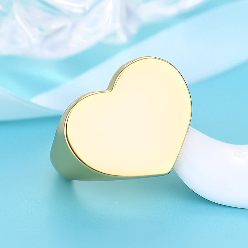 Fashion Gold Plated Wide Face Heart-Shaped Thick Ring
