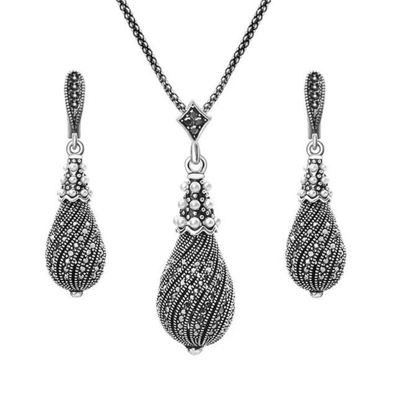 Vintage Simulated Pearl Necklace Earrings Set