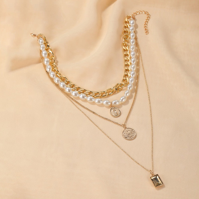 Irregular Pearl Choker Necklaces for Women