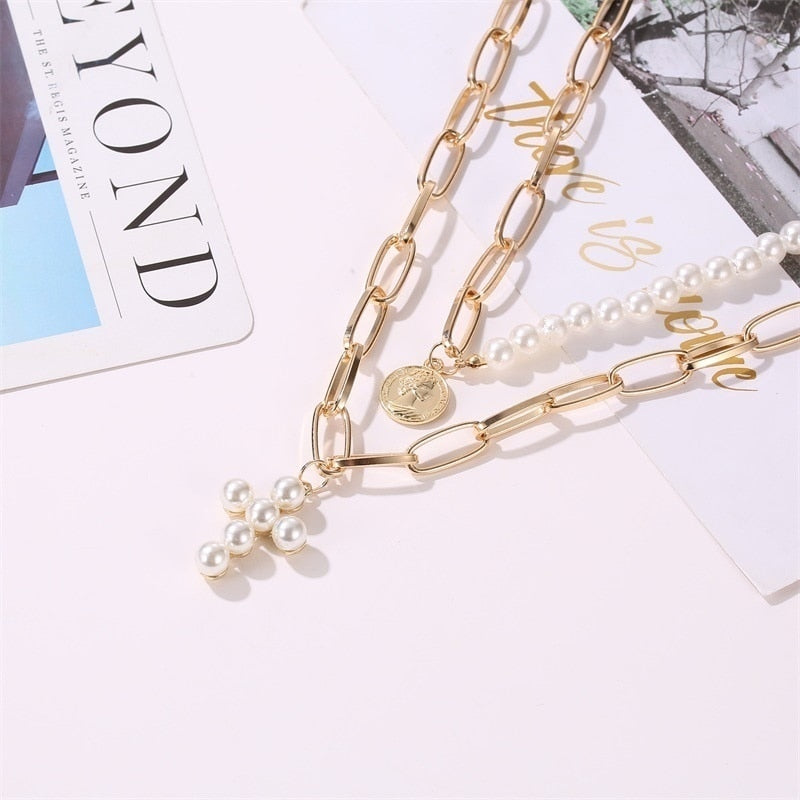 Irregular Pearl Choker Necklaces for Women