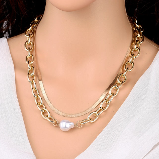 Women Baroque Pearl Metal Charm Pendant Necklaces