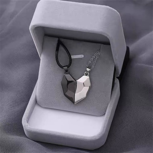Fashion Lovers Matching Friendship Heart Pendant