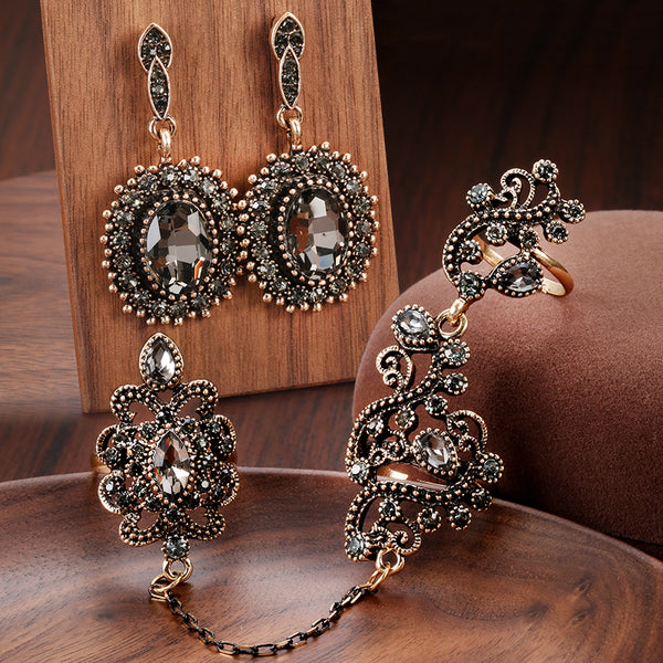 Conjunto de anillos y pendientes étnicos de boda con flores de cristal gris para mujer