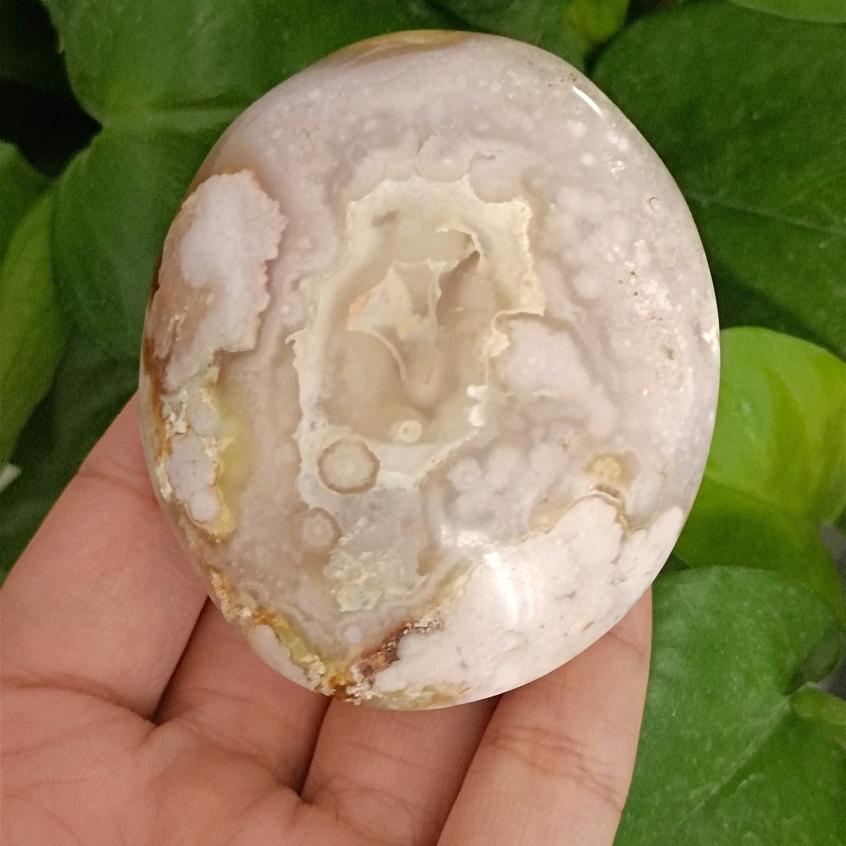 Natural crystal cherry blossom agate palm stone