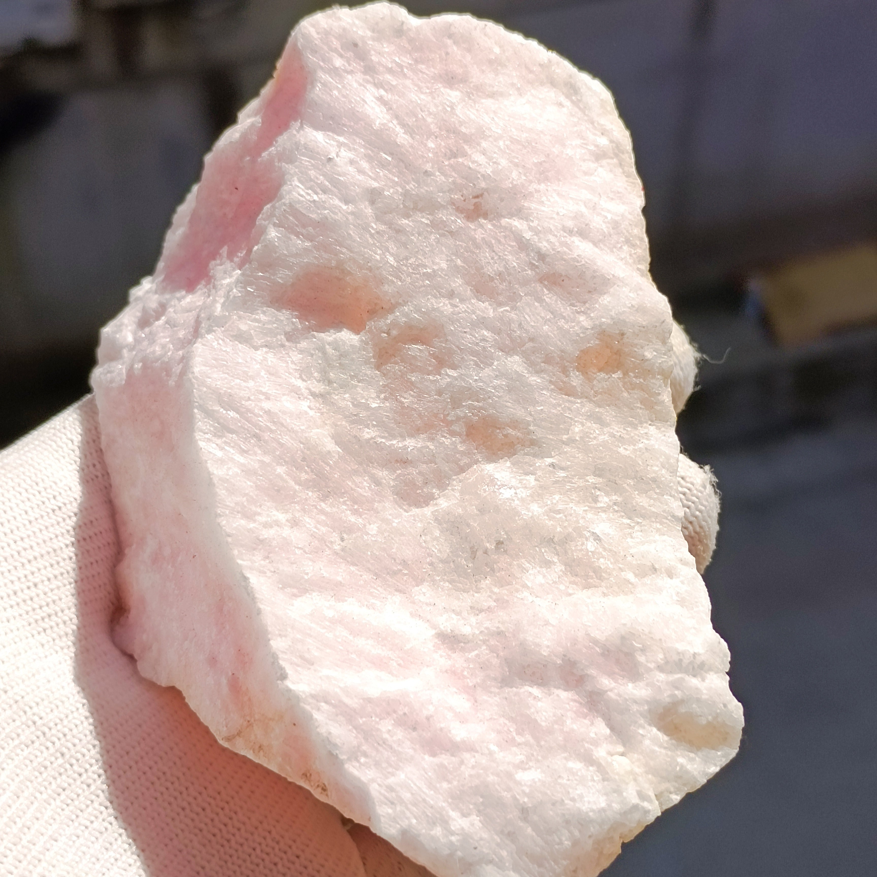 Rose Quartz Crystal