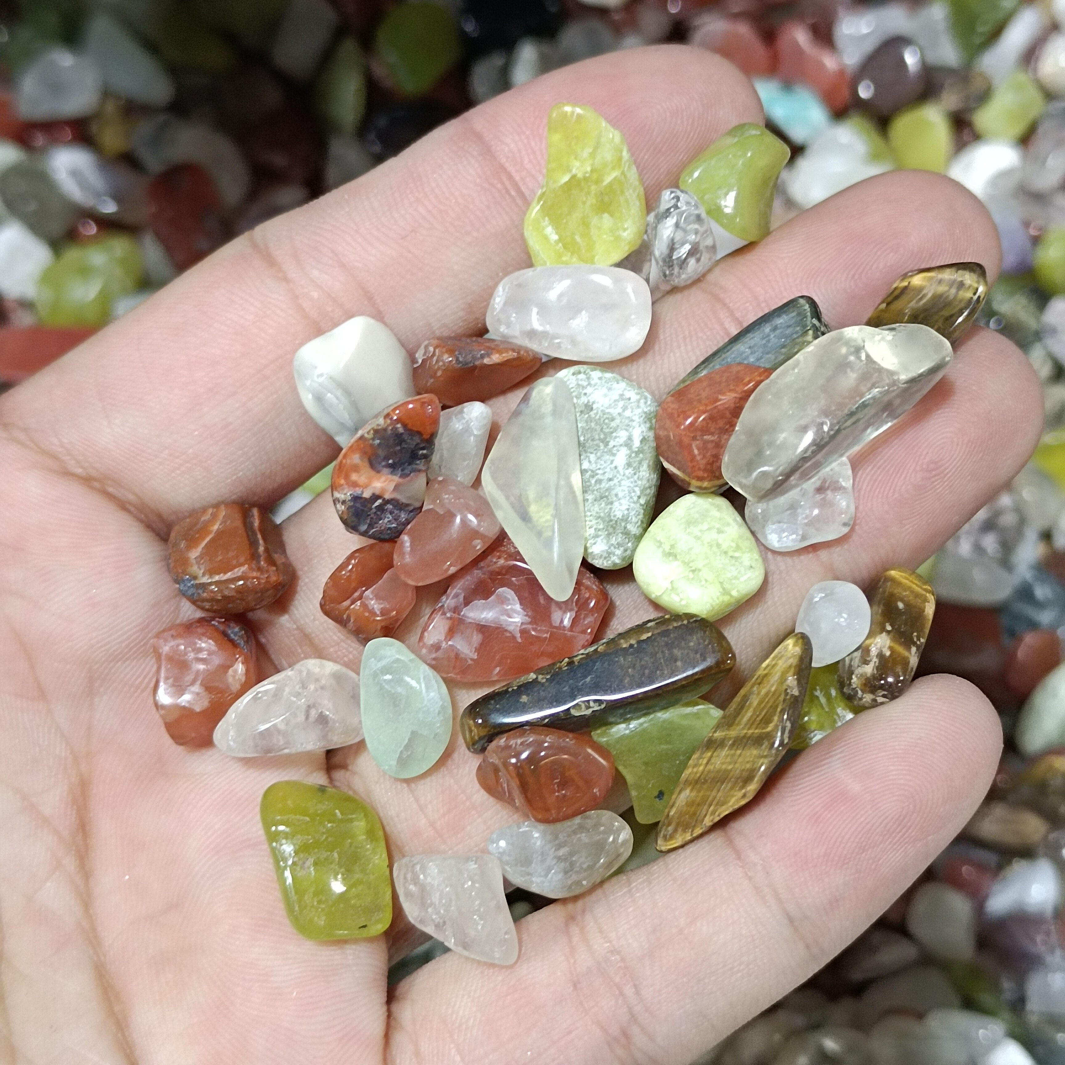 Natural Crystal Colorful Irregular gravel Stone