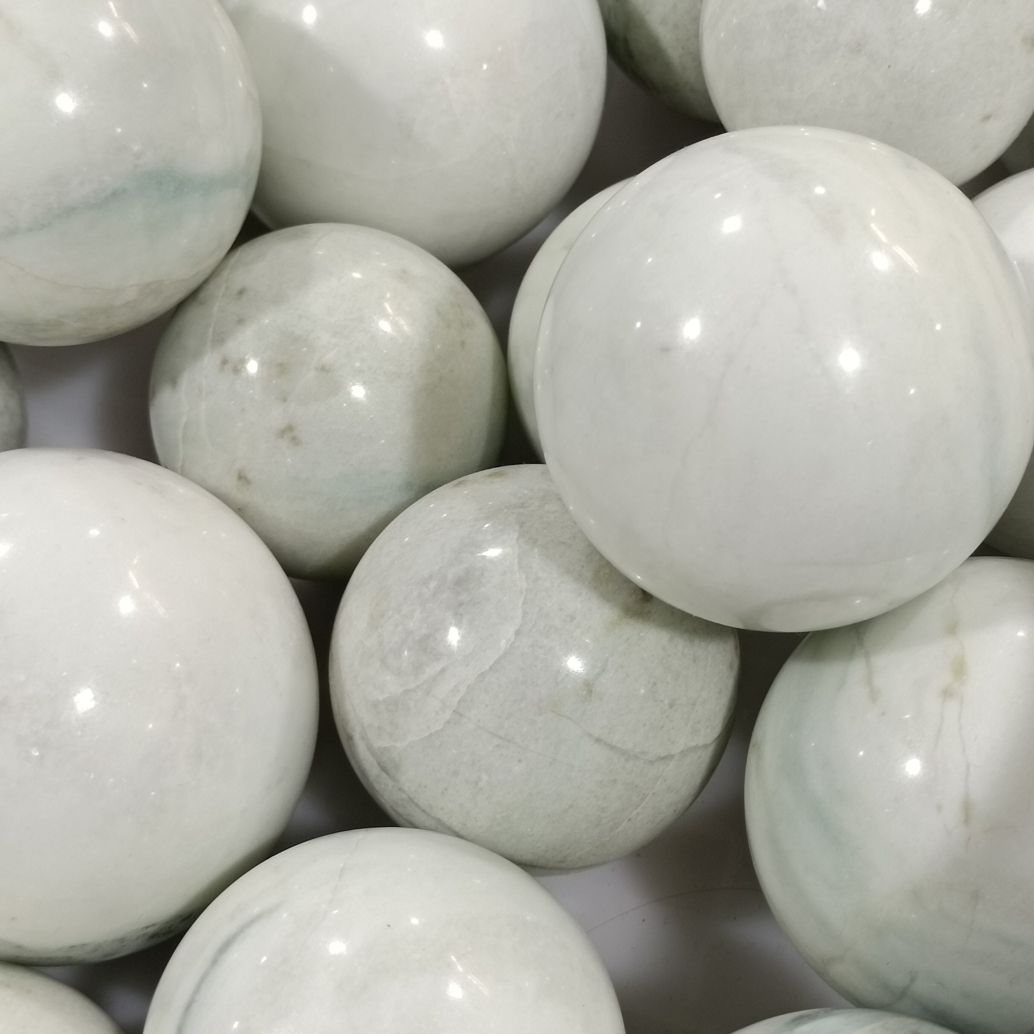 Natural crystal Ya blue pattern quartz ball
