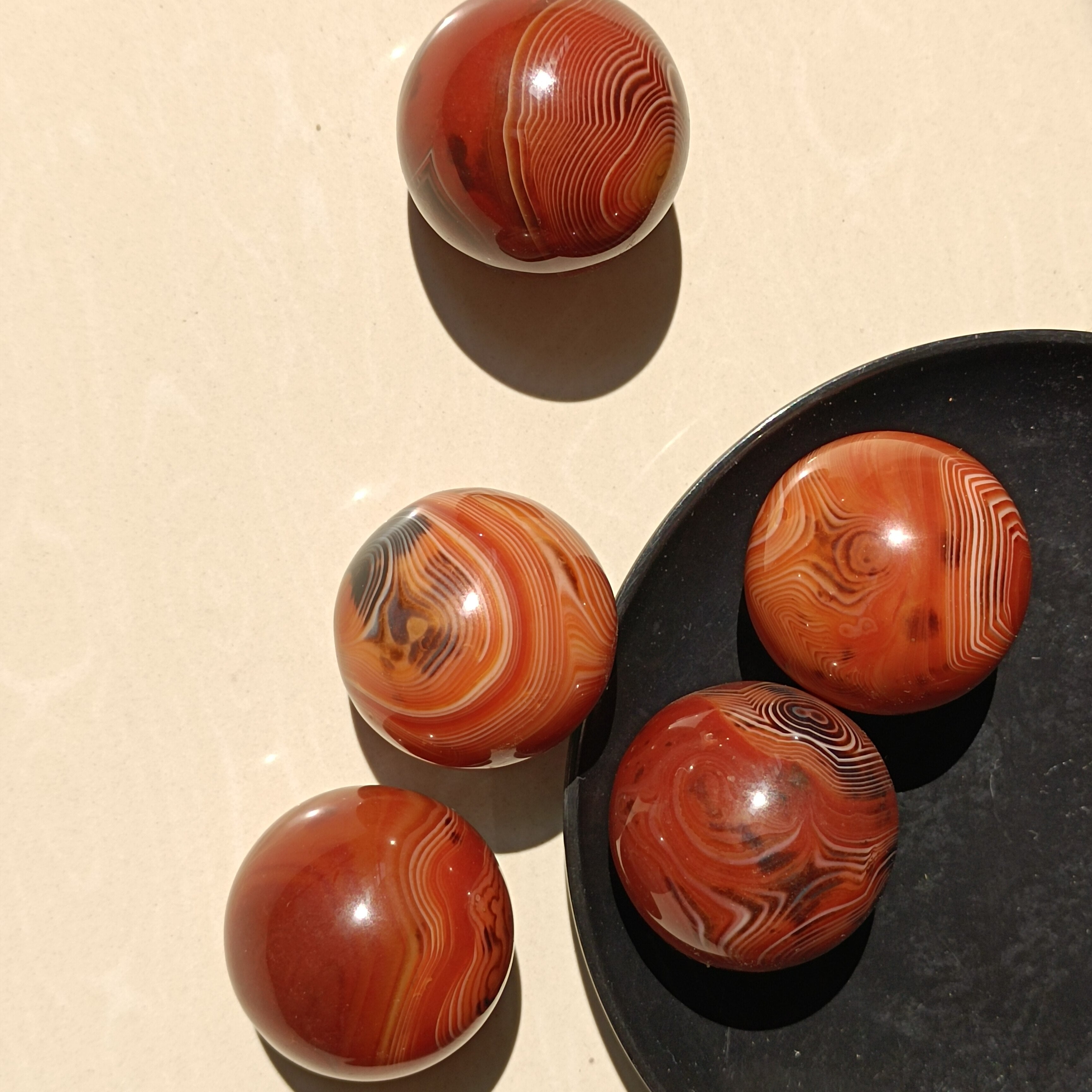 Natural Crystal Silk Agate Ball Fossil Decorated Ball