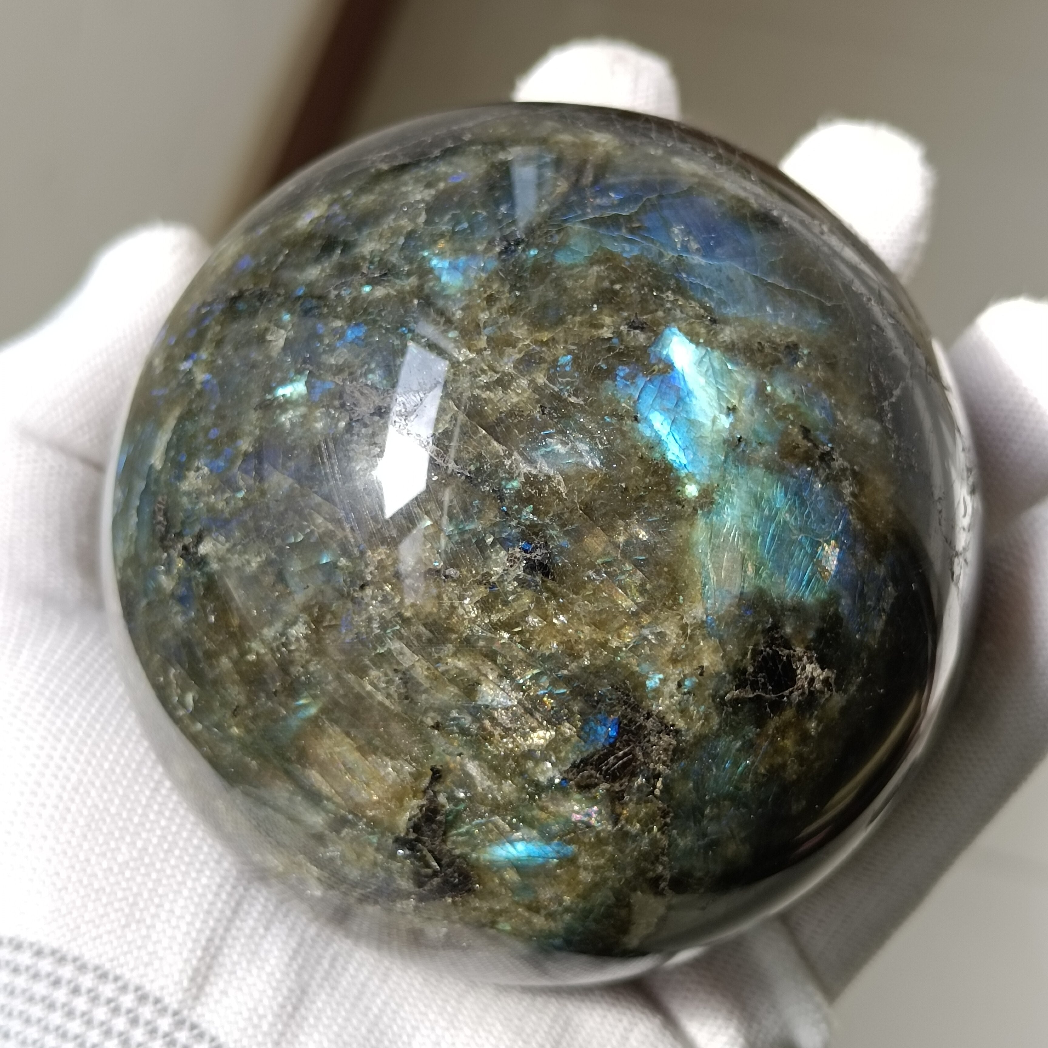 Natural labradorite sphere rock quartz crystal ball