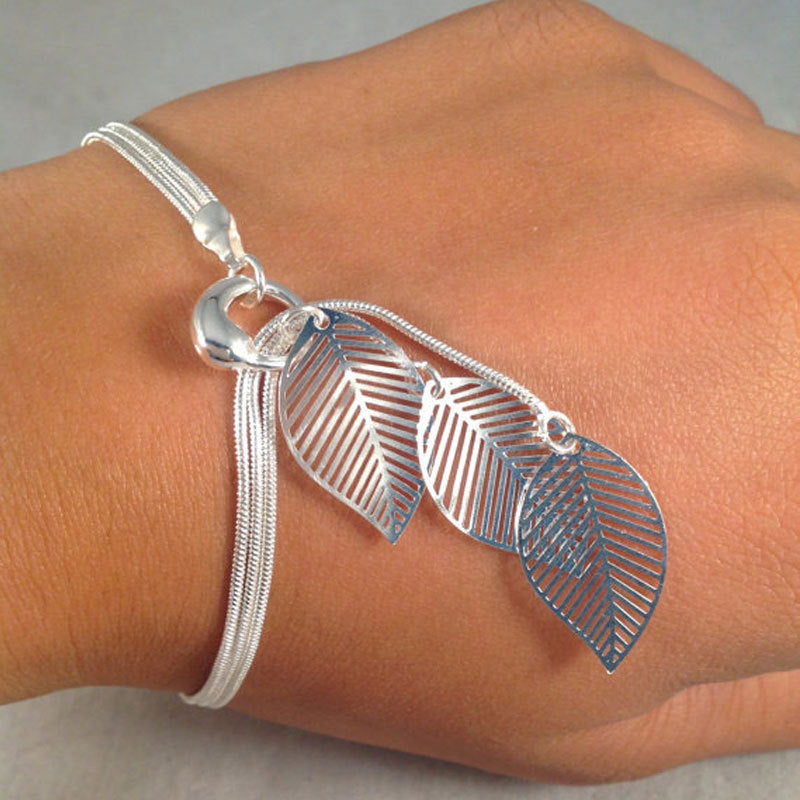 Korean Version Of Ins Gold Wire Mesh Hollow Heart Leaf Bracelet