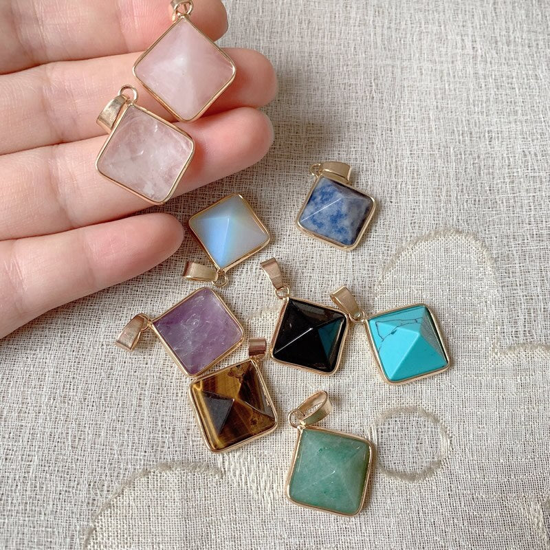 Natural Stone Quartz Pendulum