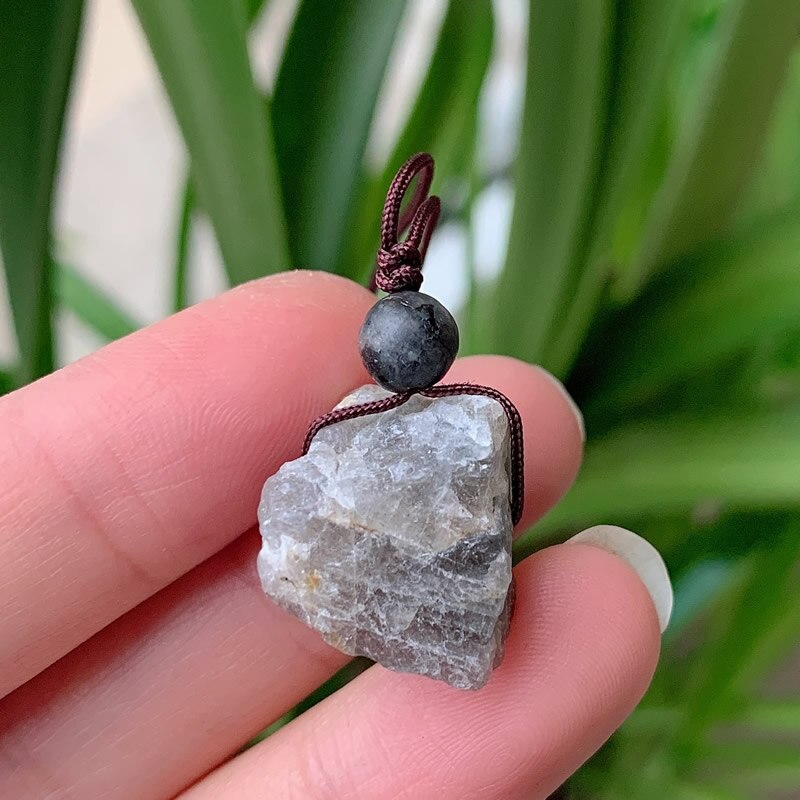 Irregular Small Rock Pendulum Natural Stone Necklace