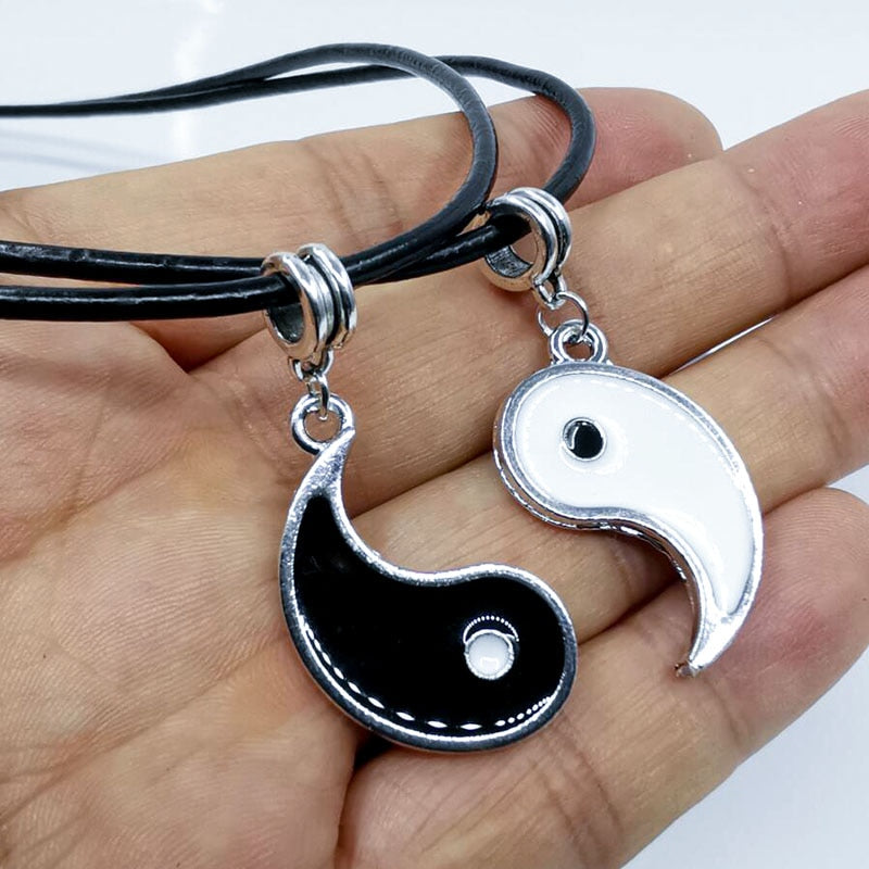 Tai Chi Yin Yang White Black Friendship Couples Necklaces