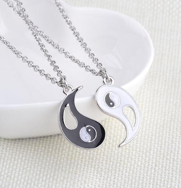 Tai Chi Yin Yang White Black Friendship Couples Necklaces