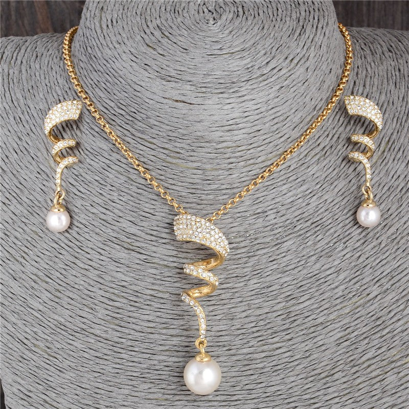 Classic Imitation Pearl necklace Gold Color jewelry set