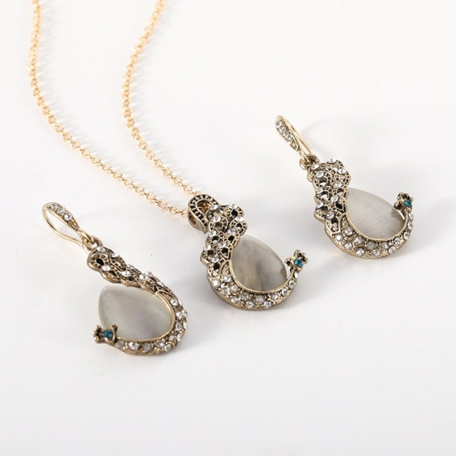 Women Elegant Waterdrop Rhinestone  Hook Earrings Jewelry Set