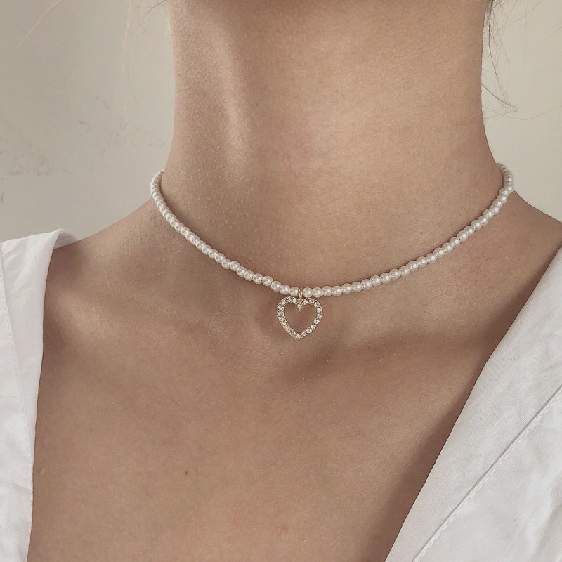 Simple Design Small Simulated Pearls Necklace