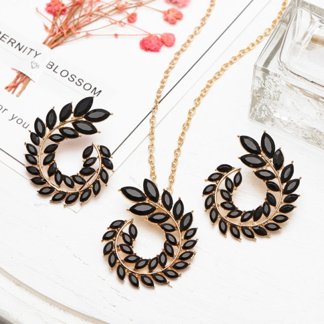 Bijouterie  Rhinestone Earrings and Necklace Set