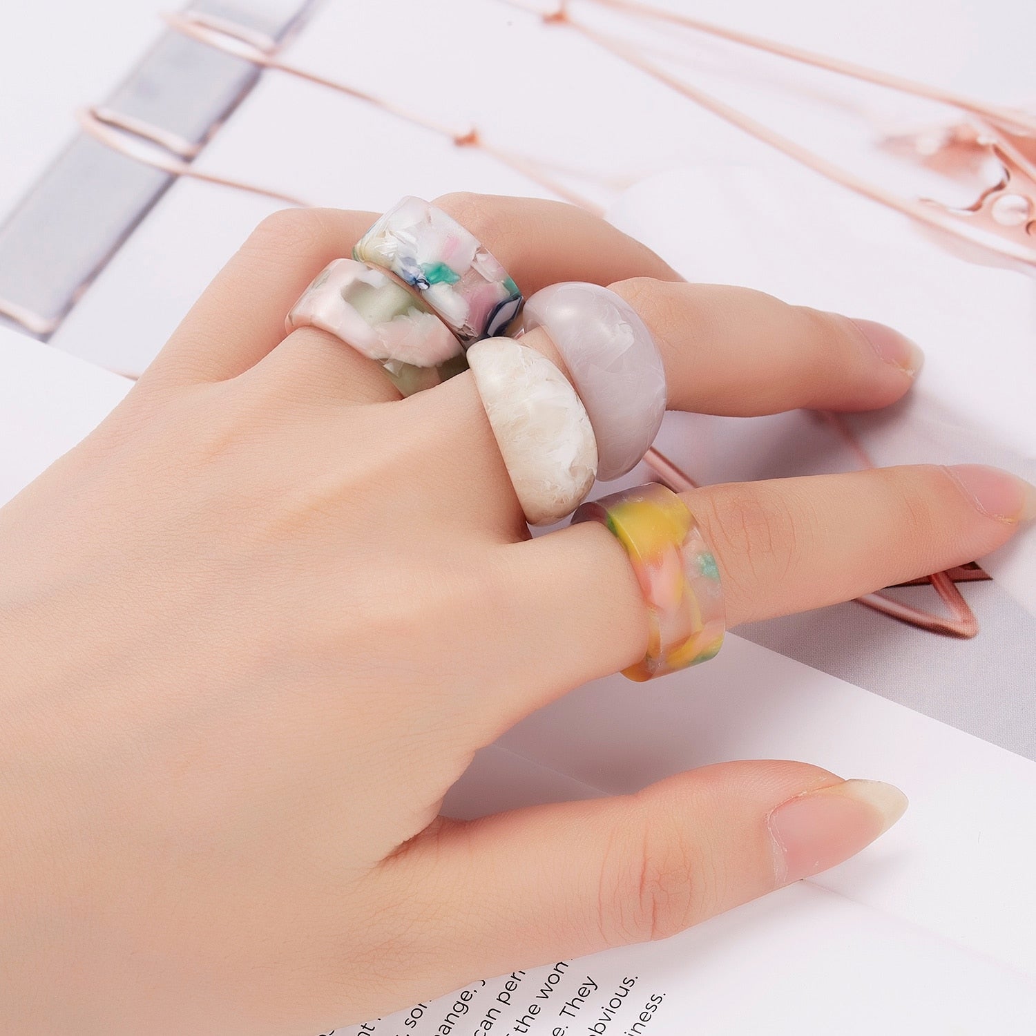 Fashion Colorful Acrylic Resin Geometric Round Transparent Rings Set