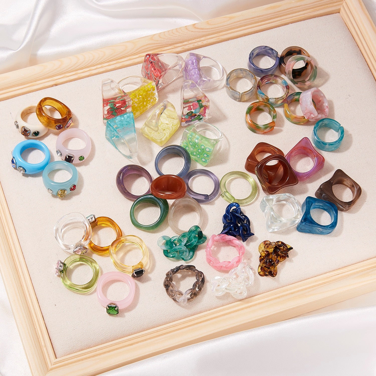 Fashion Colorful Acrylic Resin Geometric Round Transparent Rings Set
