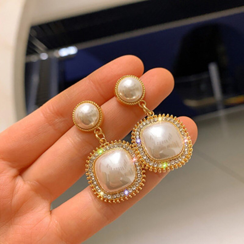 Luxury Brand Clip Earrings For Women  Crystal Big pearl Earring