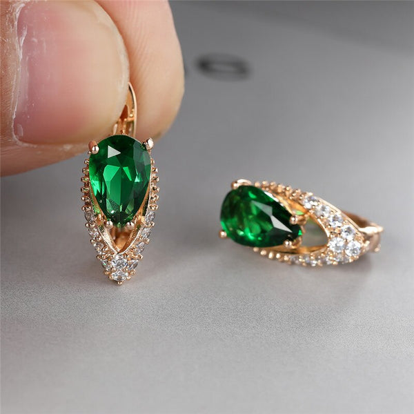 Lindos pendientes femeninos de piedra de circonita verde con dije de color dorado, pequeños pendientes de clip