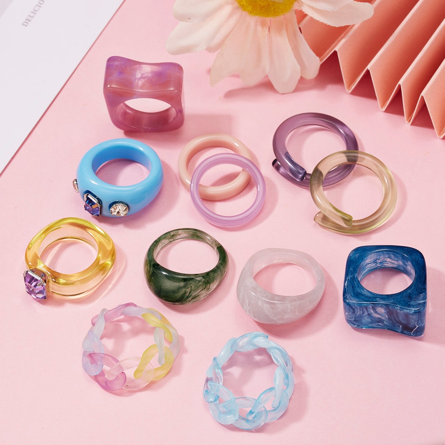 Fashion Colorful Acrylic Resin Geometric Round Transparent Rings Set