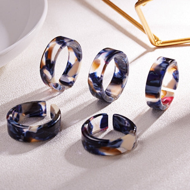 Fashion Colorful Acrylic Resin Geometric Round Transparent Rings Set