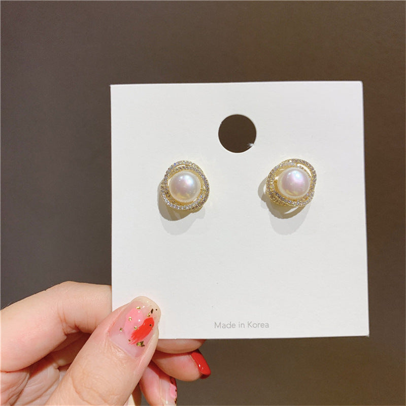 Trendy Unusual Geometric Whirlpool Shape Pearl Clip on Earrings for Woman