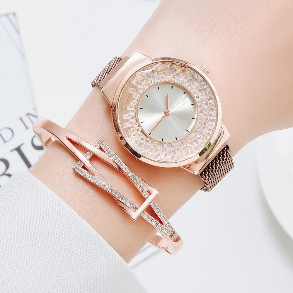 Luxury Ladies Quartz Magnet Buckle Movable Rhinestones Ladies Wristwatches