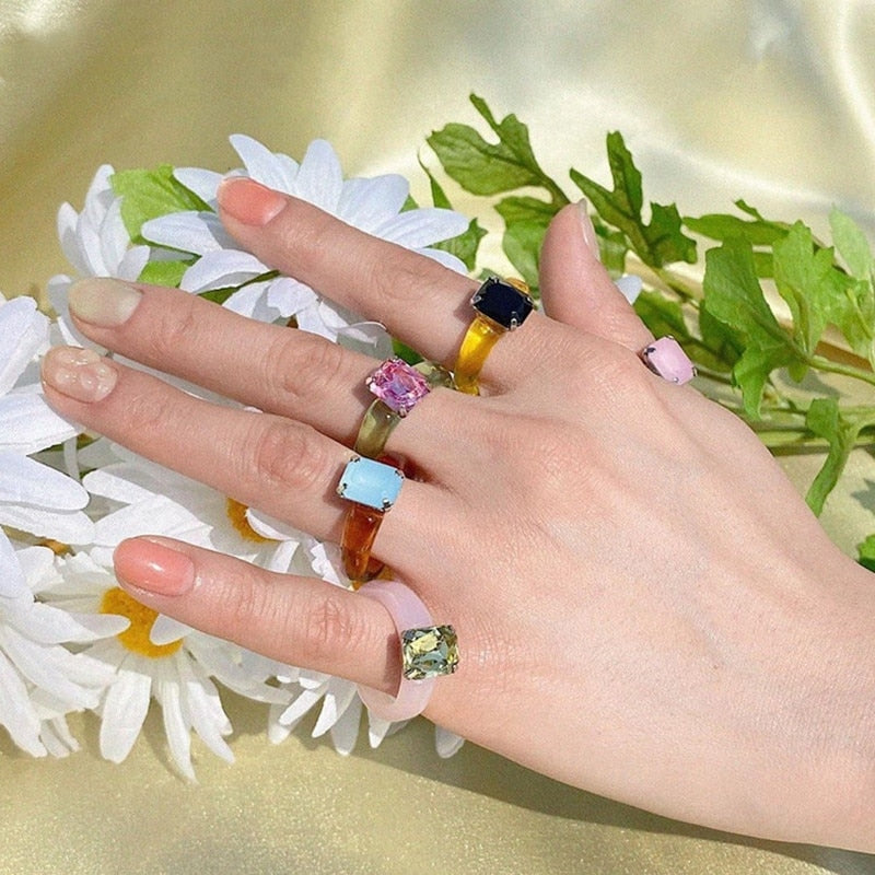 Chic Geometric Transparent Resin Rings For Women