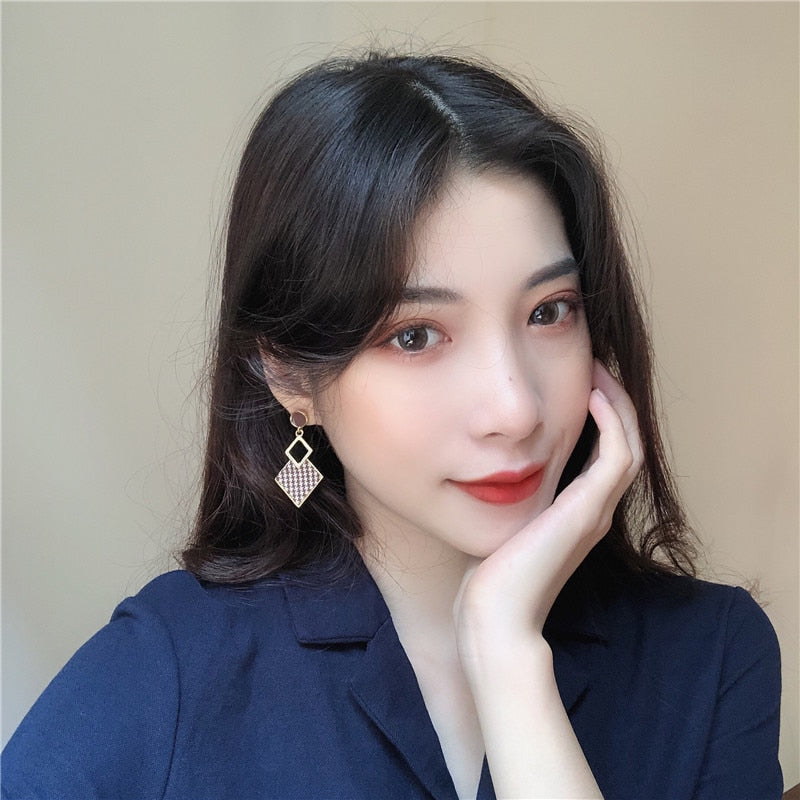 Korean  Simple Houndstooth Square Clip on Earrings